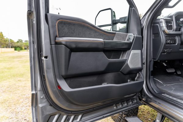 3pqzDqge-2lJ9DIcfAc 2024 Ford F-350 Super Duty Platinum Tremor Crew Cab 4×4