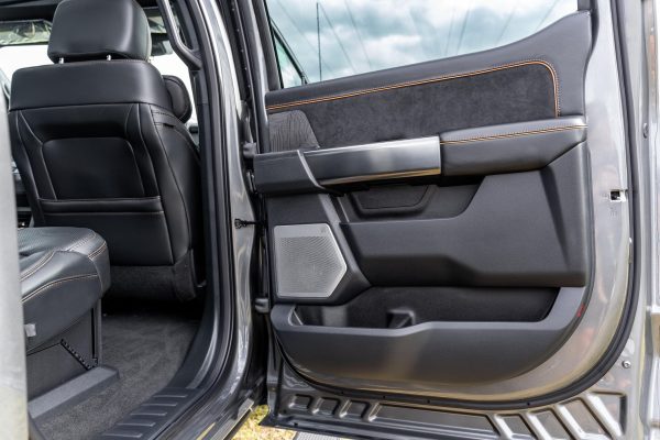 3pqzDqge-9Ef_nMFEYp 2024 Ford F-350 Super Duty Platinum Tremor Crew Cab 4×4