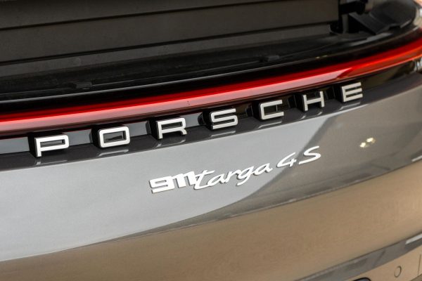3vGagMXd-gOxHu8aQy- 2023 Porsche 911 Targa 4S