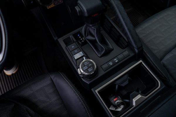 3vLkn4Bk-7gN_I6O 2025 Toyota 4Runner TRD Off-Road Premium 4×4