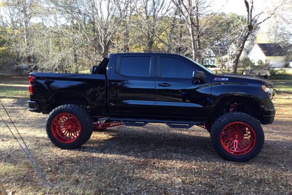 4 2022 Chevrolet Silverado 1500 LT Trail Boss 4×4