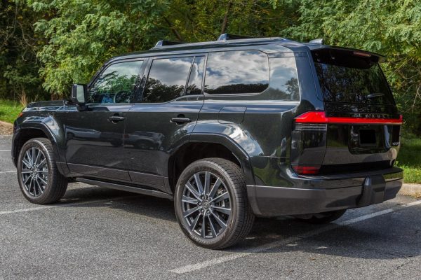 4 2024 Lexus GX 550 Luxury+