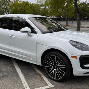 4 2024 Porsche Macan