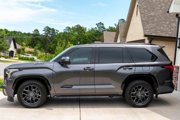 5 2023 Toyota Sequoia Platinum 4×4