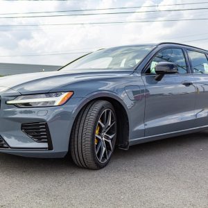 5 2023 Volvo V60 Recharge T8 Polestar Engineered