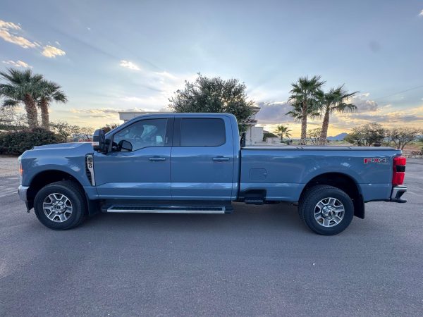 5 2023 Ford F-350 Super Duty Lariat 4×4