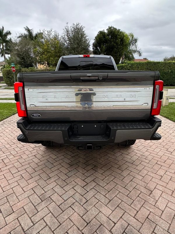 5 2024 Ford F-350 Super Duty Platinum Tremor Crew Cab 4×4