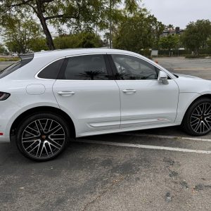 5 2024 Porsche Macan
