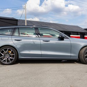 7 2023 Volvo V60 Recharge T8 Polestar Engineered