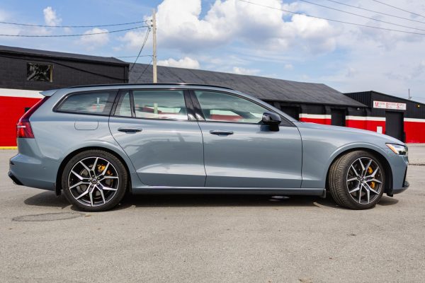 7 2023 Volvo V60 Recharge T8 Polestar Engineered