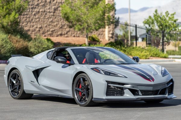 7 2024 Chevrolet Corvette E-Ray Coupe