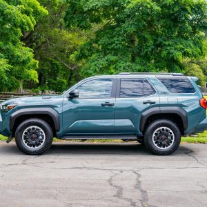 7 2025 Toyota 4Runner TRD Off-Road Premium 4×4