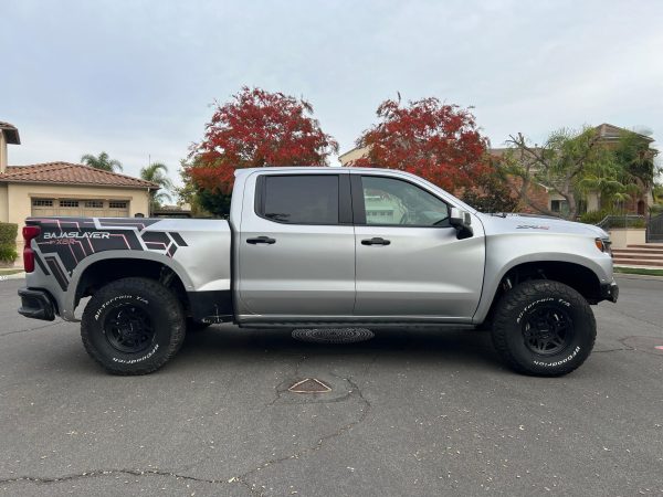 8 2023 Chevrolet Silverado 1500 ZR2 4×4