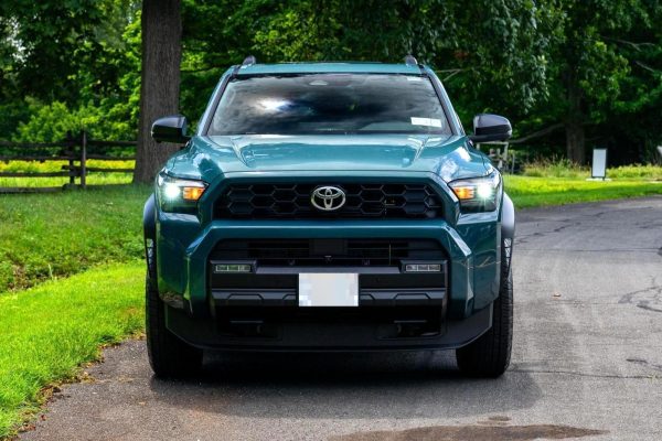 8 2025 Toyota 4Runner TRD Off-Road Premium 4×4