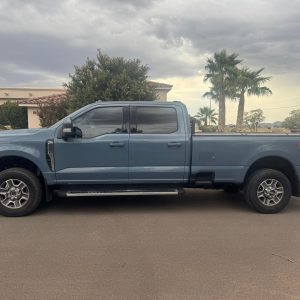 8 2023 Ford F-350 Super Duty Lariat 4×4