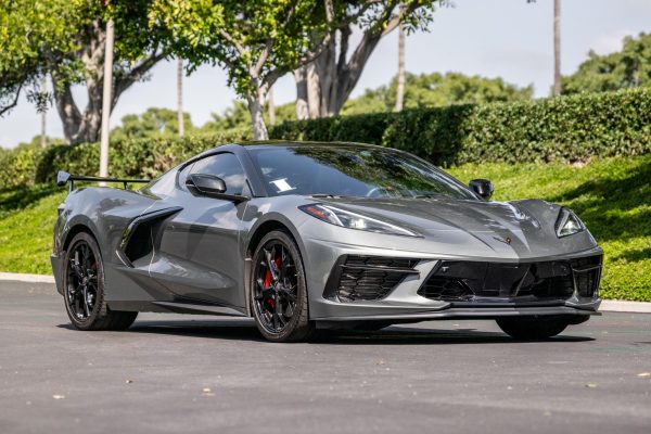 8 2022 Chevrolet Corvette Stingray Coupe