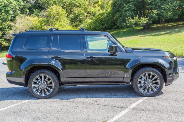 9 2024 Lexus GX 550 Luxury+