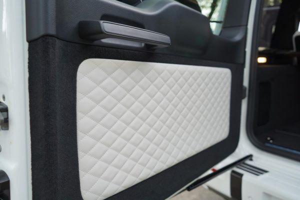 92vW6qXA-ObIX4WB 2025 Mercedes-AMG G63