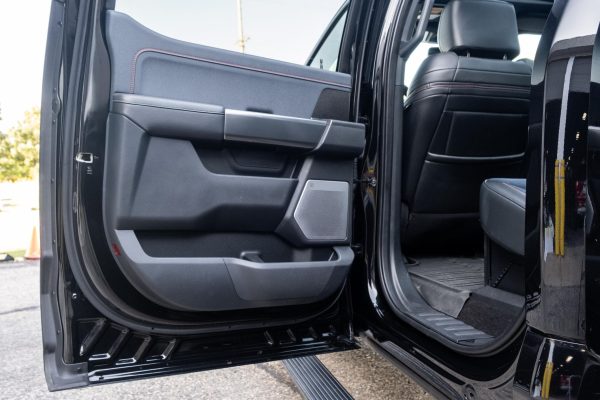 KZD8XJ8G-z_H1V2j 2022 Ford F-150 Hennessey VelociRaptor 600