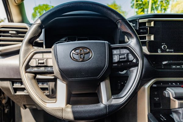 KZR1g0Rm-1TFbeu_jGf 2022 Toyota Tundra SR5 CrewMax 4×4