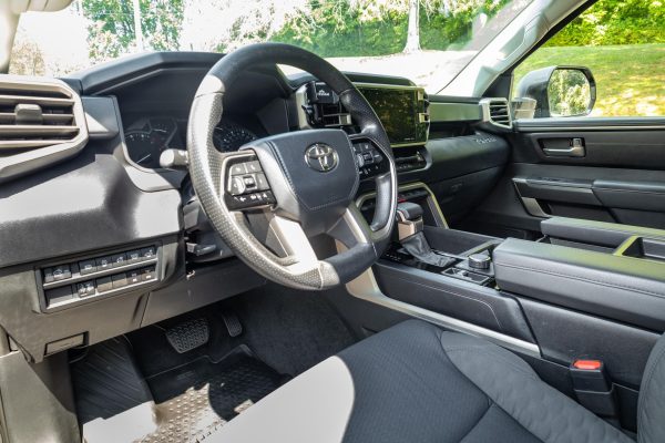 KZR1g0Rm-dbaVNc1EST 2022 Toyota Tundra SR5 CrewMax 4×4