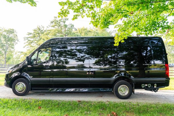 KdpdOgmQ-Jkp2wrgE8f 2025 Mercedes-Benz Sprinter 3500XD Ultimate Toys Coach