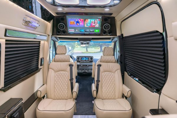 KdpdOgmQ-diqYg17BMQ 2025 Mercedes-Benz Sprinter 3500XD Ultimate Toys Coach