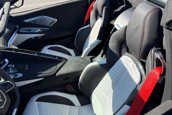 eNXkX 2023 Chevrolet Corvette Z06 Convertible 70th Anniversary Edition