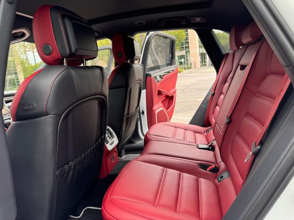 rwZy2vJZ-1O8opCU6rge 2024 Porsche Macan