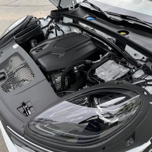 rwZy2vJZ-X2edsFCsR- 2024 Porsche Macan