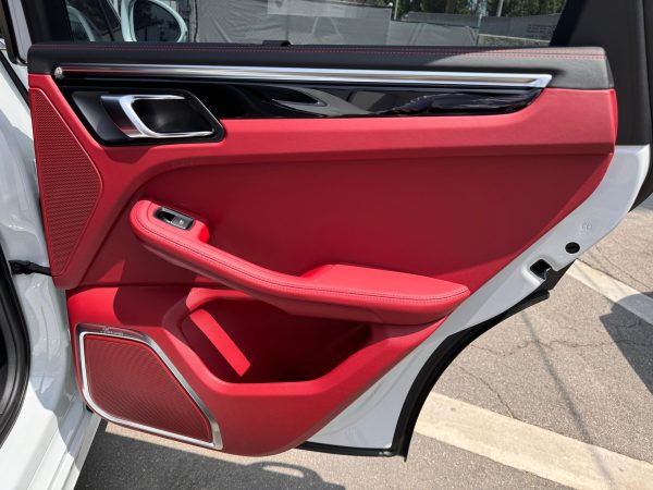 rwZy2vJZ-soghcXBikKo 2024 Porsche Macan