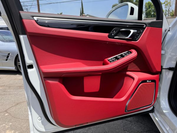 rwZy2vJZ-yvke0TEA9ki 2024 Porsche Macan