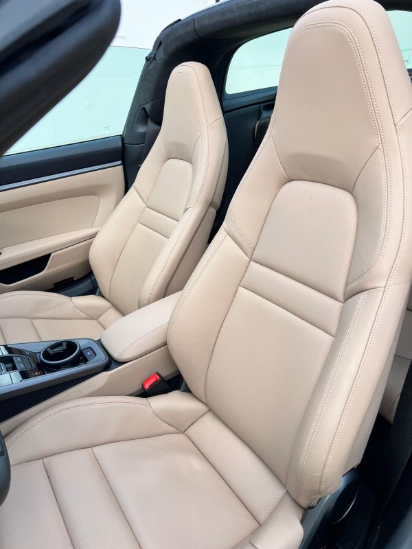 s-NbmJ1lluOc 2023 Porsche 911 Targa 4S