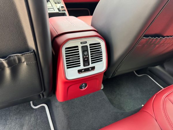 s-R4NnxTRjJ1 2024 Porsche Macan